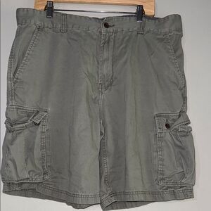 Club Room Green Cargo Shorts with Sturdy Cotton Blend